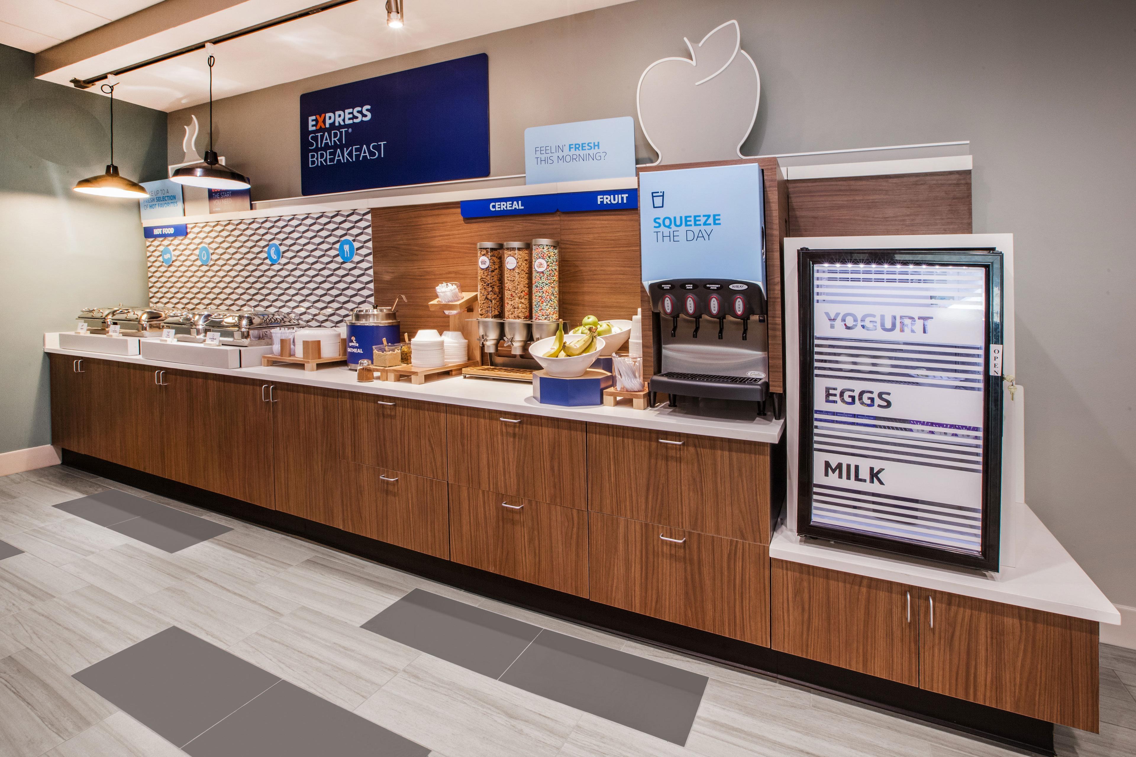 Holiday Inn Express Lebanon By Ihg Bagian luar foto