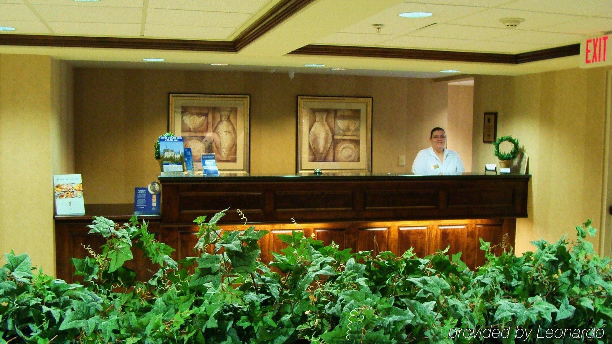 Holiday Inn Express Lebanon By Ihg Bagian luar foto