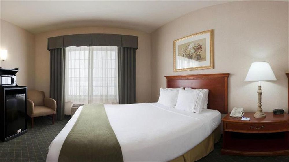 Holiday Inn Express Lebanon By Ihg Bagian luar foto