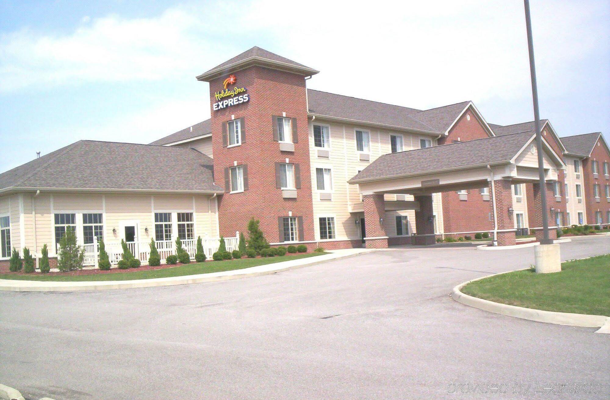 Holiday Inn Express Lebanon By Ihg Bagian luar foto