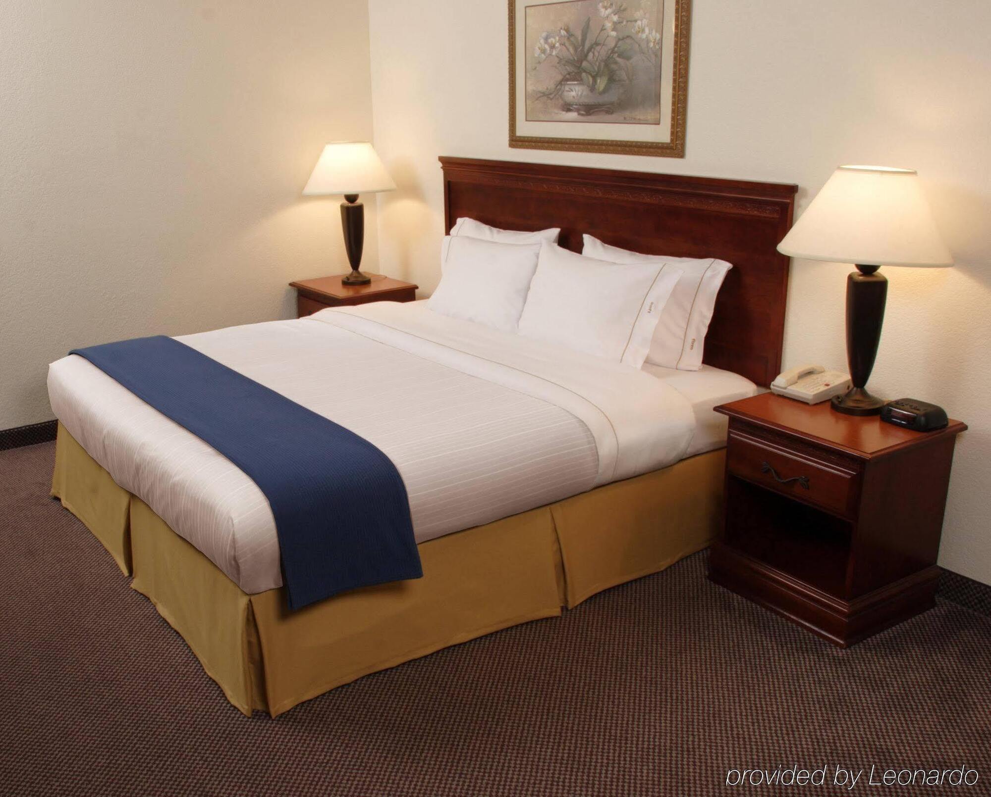Holiday Inn Express Lebanon By Ihg Bagian luar foto